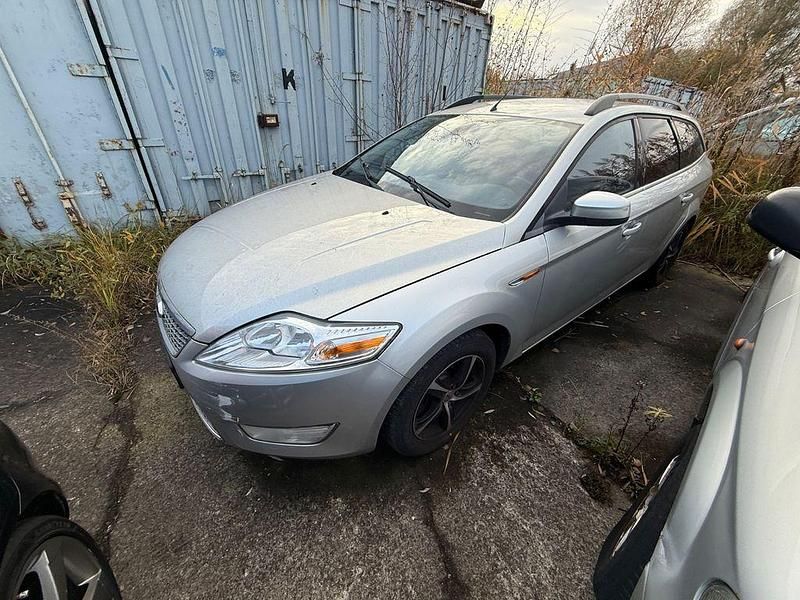 Gebraucht Ford Mondeo Titanium 140 PS (102 kW) 2008 Silber Limousine