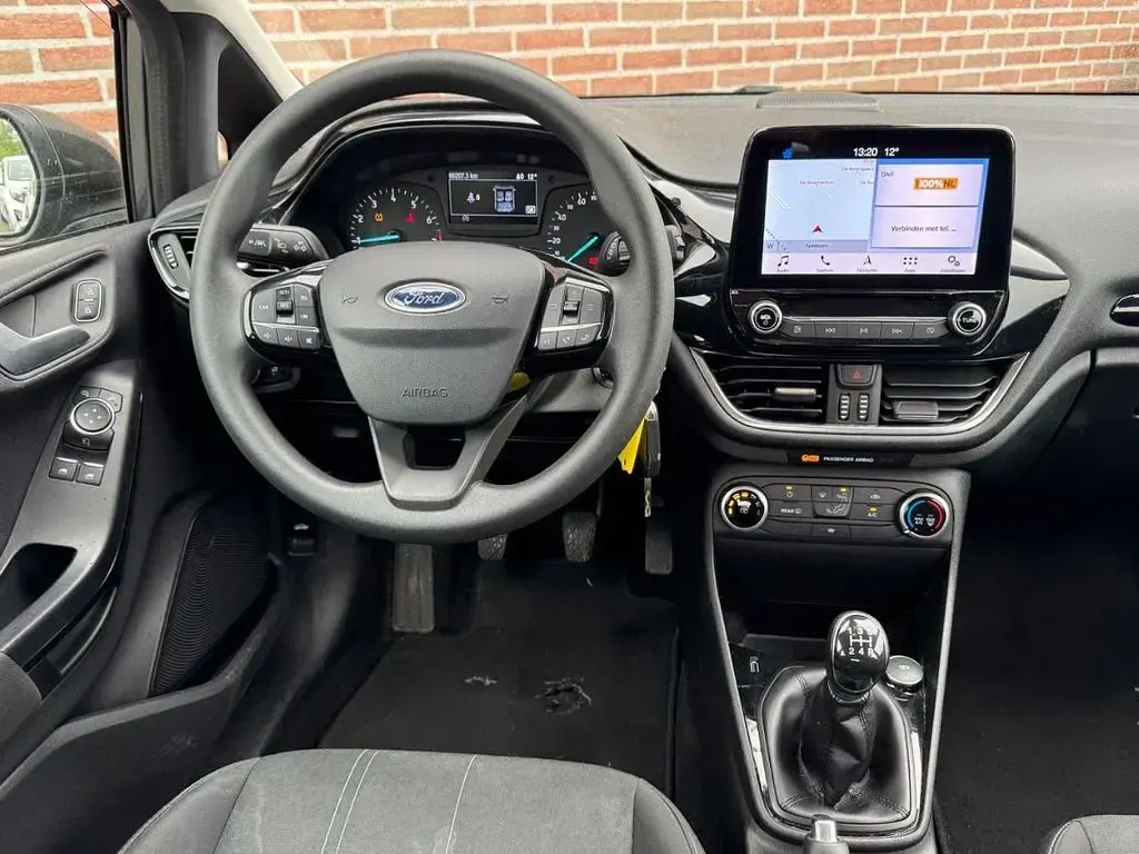 Gebraucht Ford Fiesta Trend 69 PS (50 kW) 2019 Grau Kleinwagen