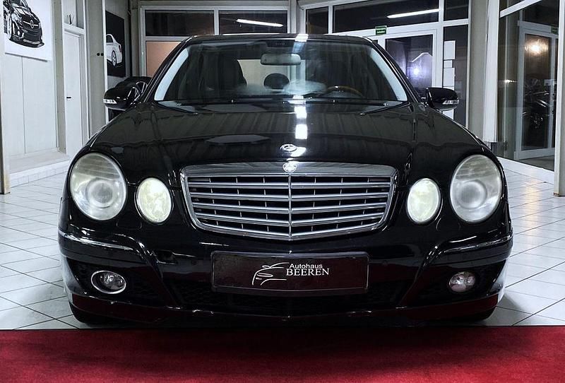 Gebraucht Mercedes E280 190 PS (139 kW) 2006 Schwarz Limousine