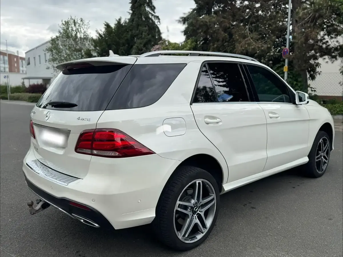 Gebraucht Mercedes GLE350 258 PS (189 kW) 2016 Weiß SUV