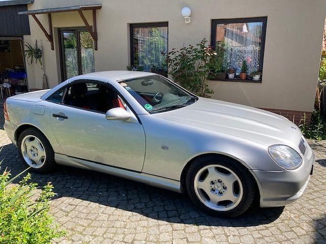 Silber Gebraucht 1997 Mercedes SLK230 Cabrio | 8.500 € (Fairer Preis) - Bild 1/4