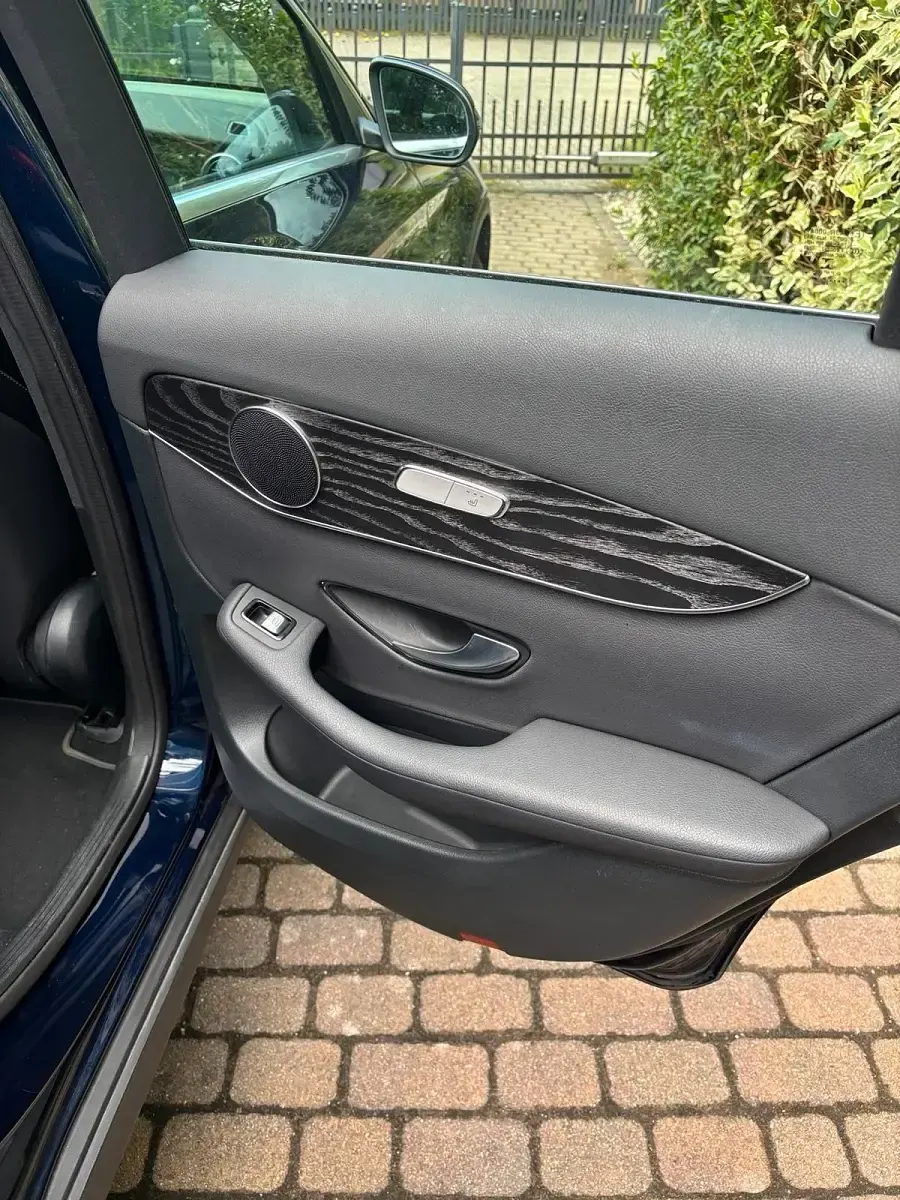 Gebraucht Mercedes GLC300e 320 PS (235 kW) 2021 Blau SUV