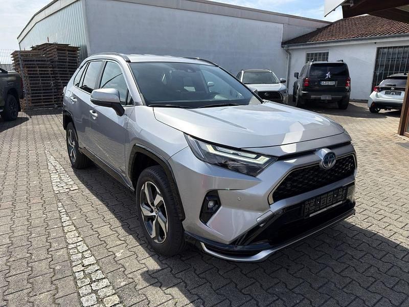 Neu Toyota RAV4 Hybrid 306 PS (225 kW) 2026 Silber SUV