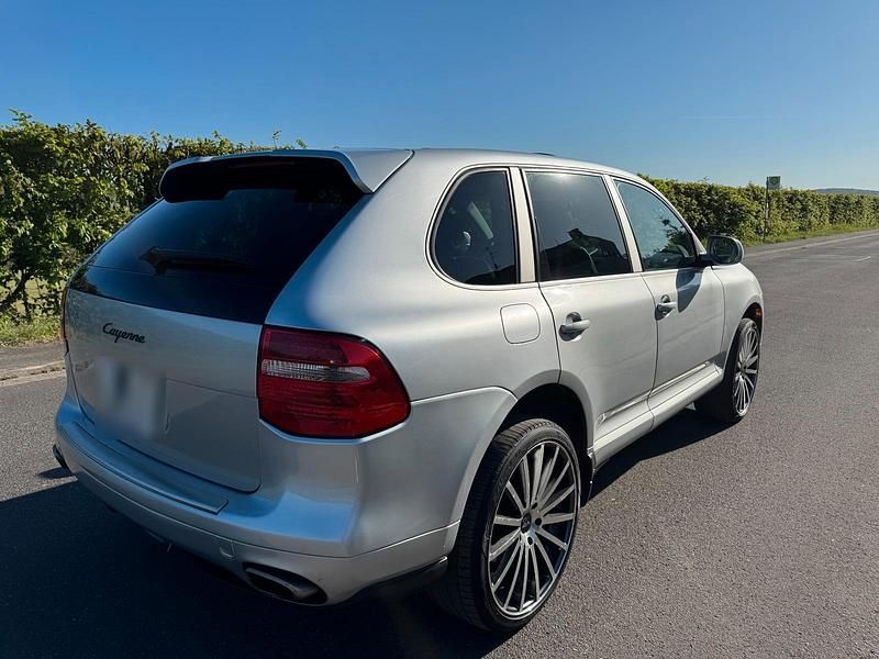 Second-hand Porsche Cayenne 290 CP (213 kW) 2010 Gri SUV