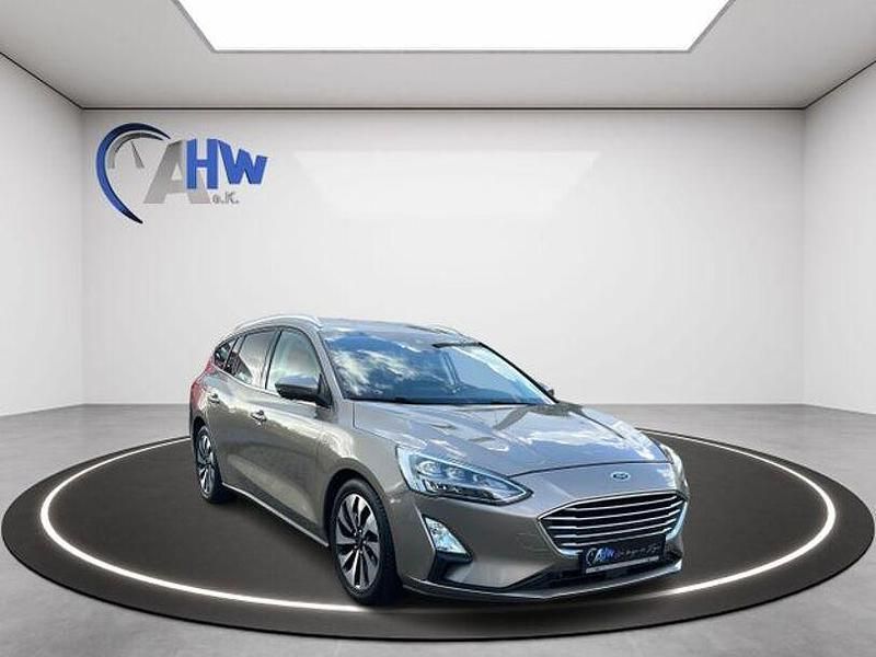 Gebraucht Ford Focus Cool & Connect 120 PS (88 kW) 2018 Grau Kombi