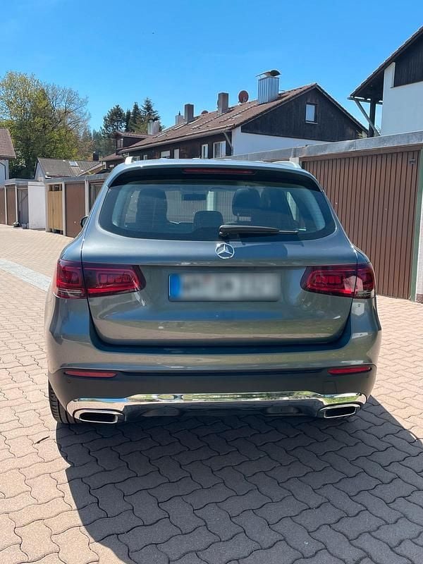 Gebraucht Mercedes 220 194 PS (142 kW) 2019 Grau SUV