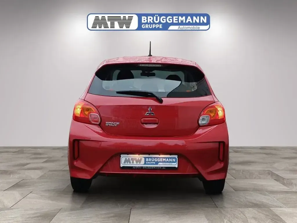 Brugt Mitsubishi Space Star Select 71 HK (52 kW) 2023 Rød Hatchback
