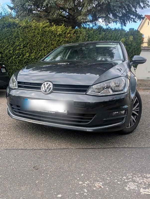 Grau Gebraucht 2016 VW Golf VII Allstar Limousine | 12.500 € (Fairer Preis) - Bild 1/4