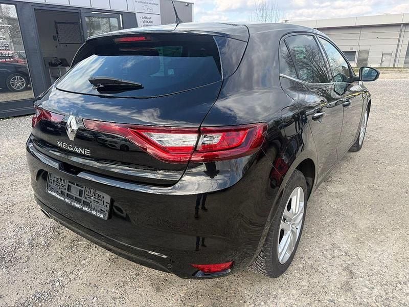 Gebraucht Renault Mégane IV Bose Edition 131 PS (96 kW) 2016 Schwarz Limousine