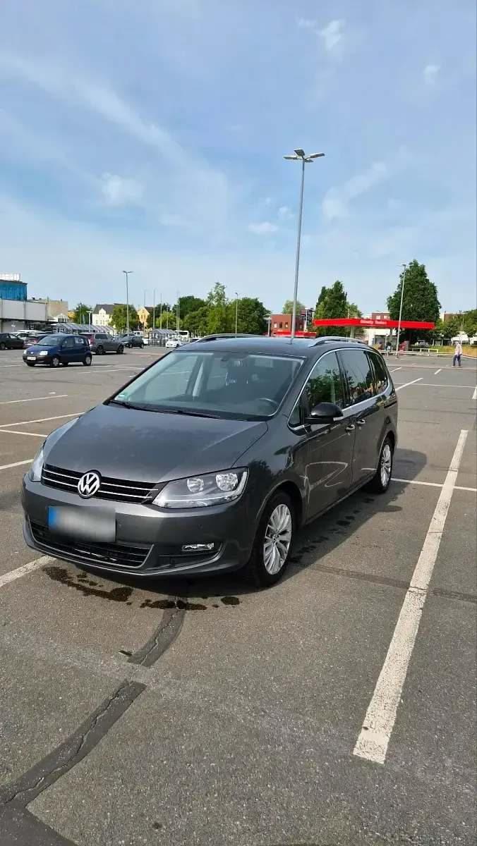 Gebraucht VW Sharan 140 PS (102 kW) 2011 Grau Van / Kleinbus
