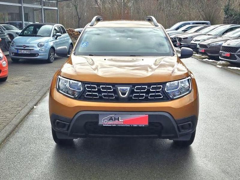 Gebraucht Dacia Duster Essentiel 101 PS (74 kW) 2020 Orange metallic (metallic) SUV