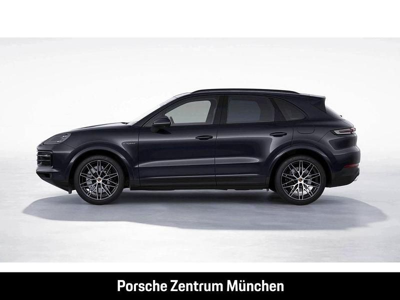 Gebraucht Porsche Cayenne 470 PS (345 kW) 2024 Chromitschwarzmetallic SUV