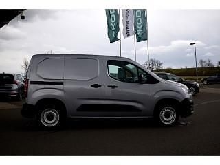 Gebraucht Citroën Berlingo 102 PS (75 kW) 2022 Grau Van / Kleinbus