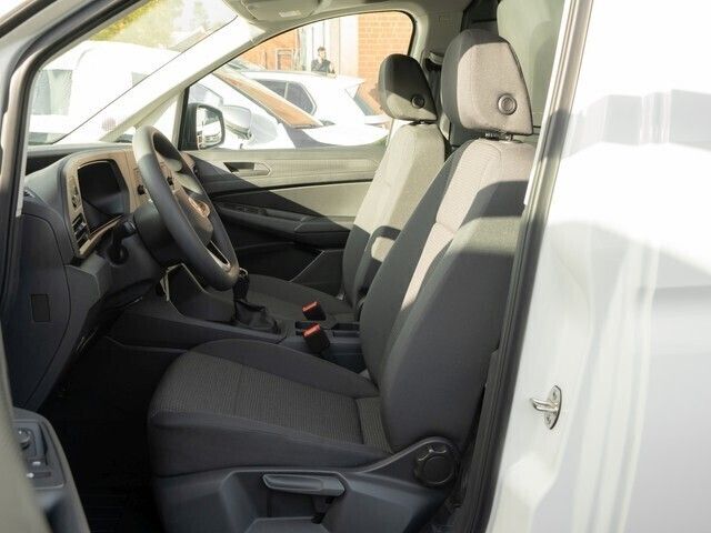 Gebraucht VW Caddy Maxi Comfortline 114 PS (83 kW) 2024 Candyweiß Van / Kleinbus