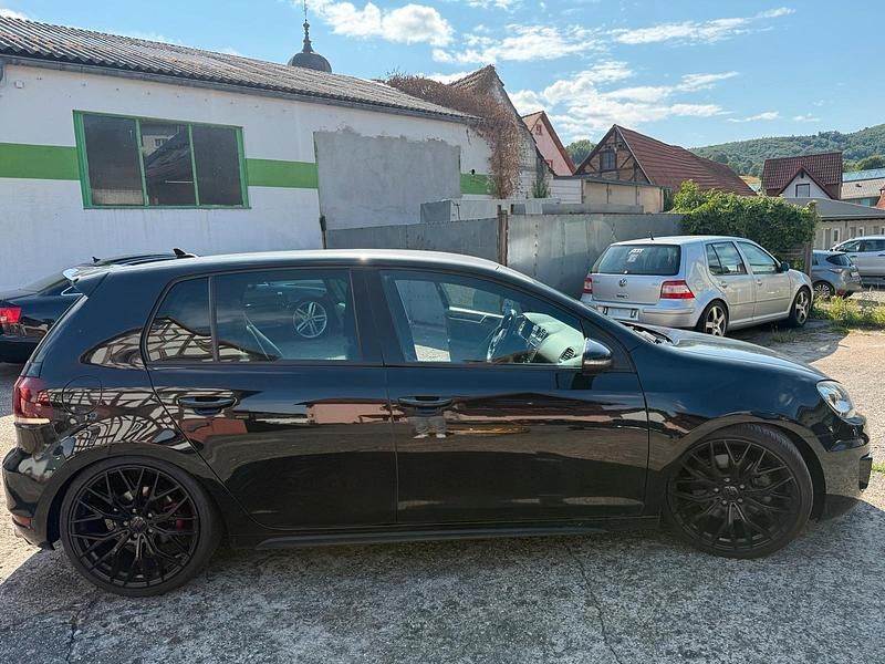 Schwarz Gebraucht 2010 VW Golf VI GTI Kleinwagen | 7.600 € (Fairer Preis) - Bild 1/4