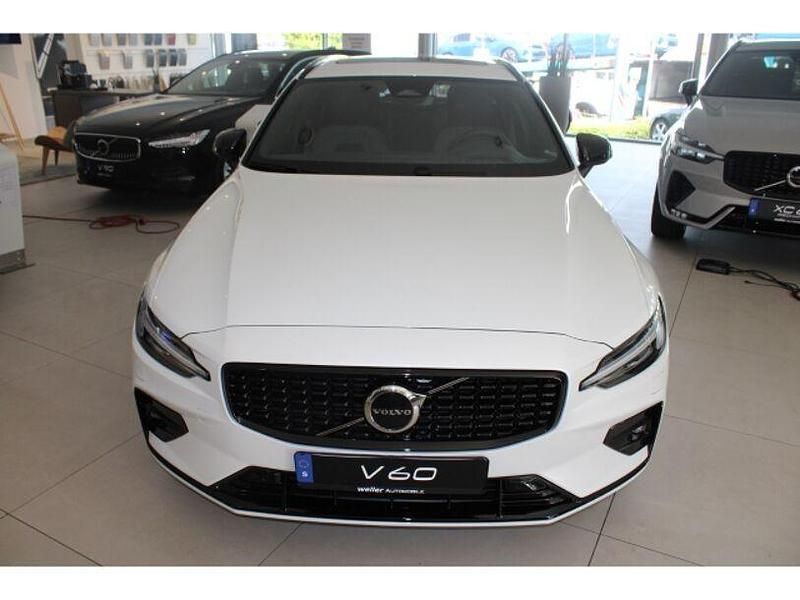Gebraucht Volvo V60 Ultimate 197 PS (144 kW) 2023 Weiß Kombi