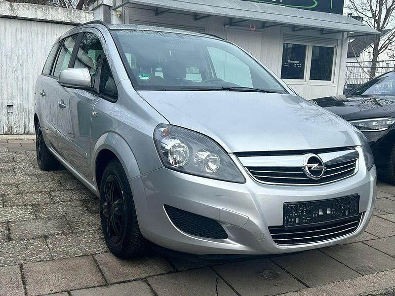 Gebraucht Opel Zafira Family 140 PS (102 kW) 2014 Silber Van / Kleinbus