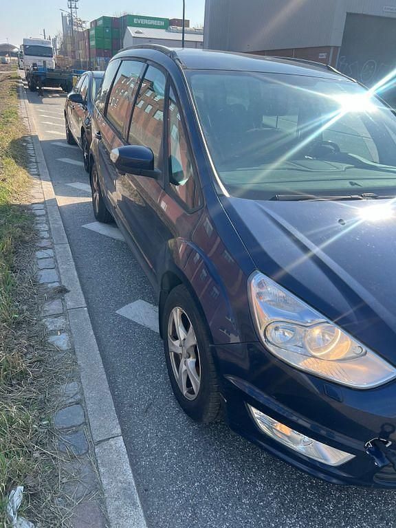 Gebraucht Ford Galaxy Ambiente 145 PS (106 kW) 2011 Van / Kleinbus