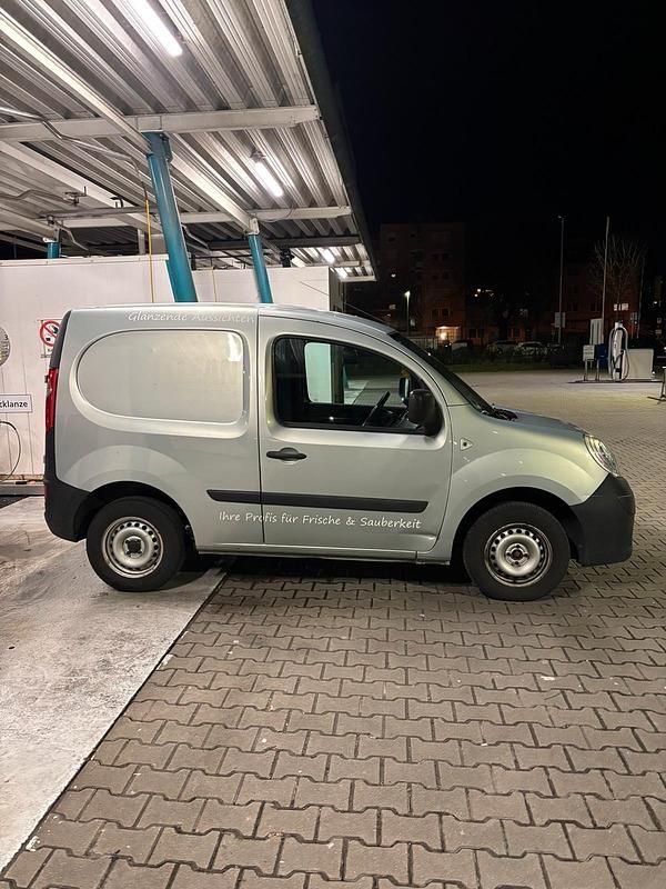 Gebraucht Renault Kangoo 68 PS (50 kW) 2010 Grau Van