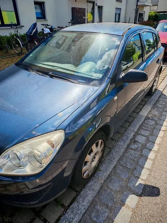Gebraucht Opel Astra Selection 116 PS (85 kW) 2009 Blau Limousine