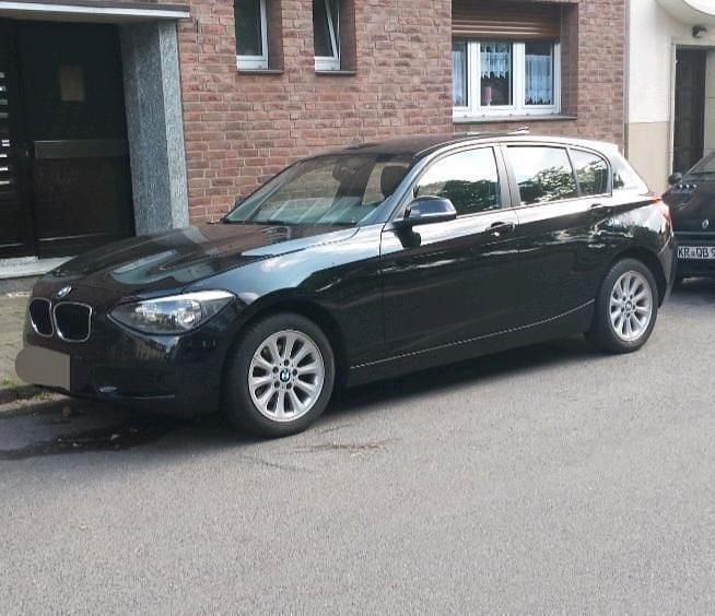 Gebraucht BMW 116 116 PS (85 kW) 2012 Schwarz Kleinwagen