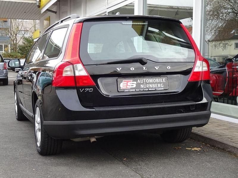 Gebraucht Volvo V70 Basis 145 PS (106 kW) 2009 Schwarz Kombi