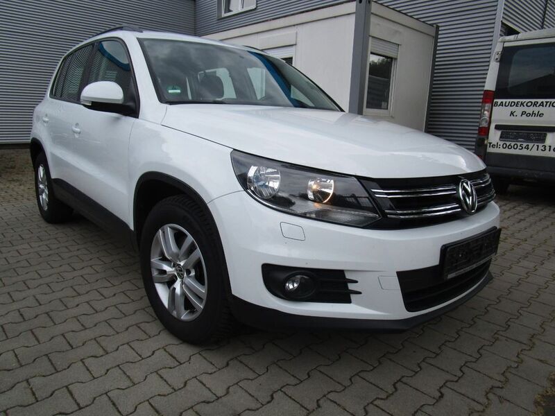 Weiß Gebraucht 2014 VW Tiguan Trendline SUV | 9.950 € (Guter Preis) - Bild 1/4