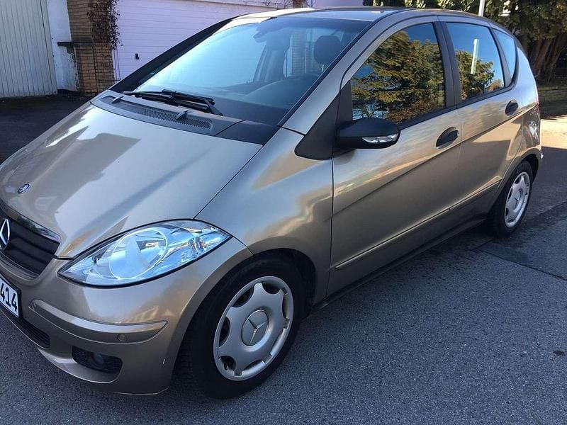 Gebraucht Mercedes A160 82 PS (60 kW) 2007 Gold Limousine