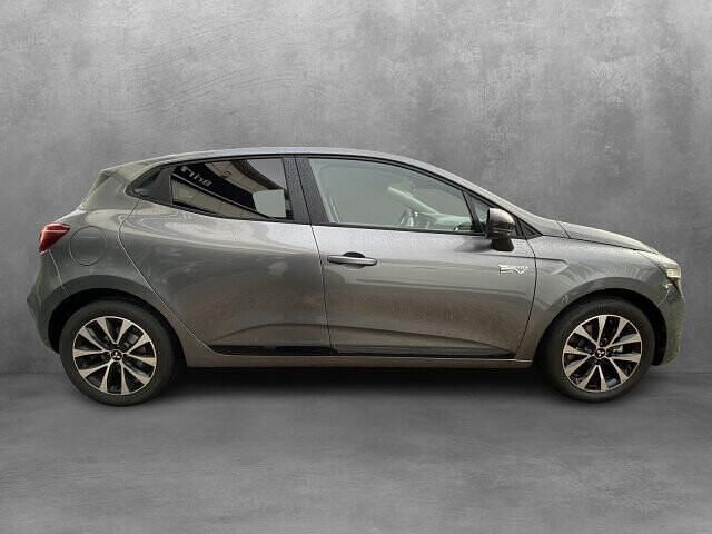 Neu Mitsubishi Colt Plus 143 PS (105 kW) 2025 Grau Limousine