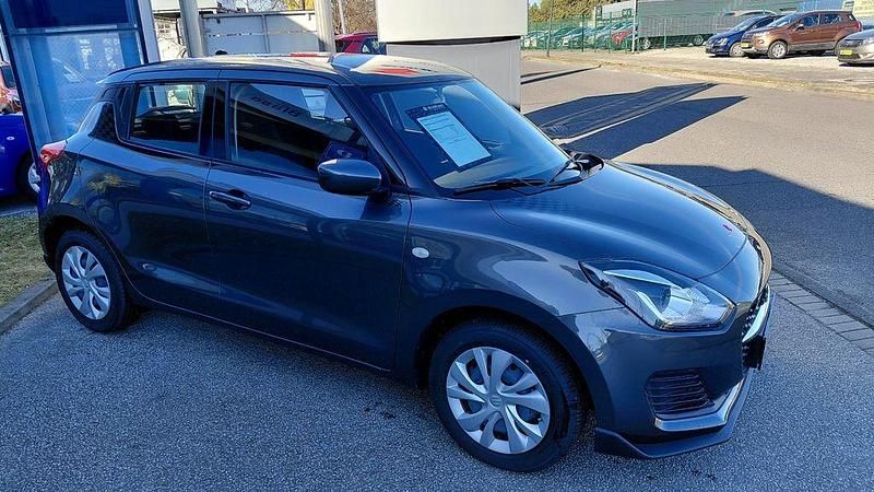 Gebraucht Suzuki Swift Club 83 PS (61 kW) 2023 Grau Kleinwagen