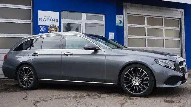 Gebraucht Mercedes E200 184 PS (135 kW) 2019 Grau Kombi