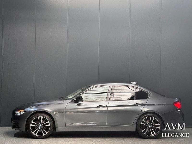 Gebraucht BMW 316 Sport Line 116 PS (85 kW) 2018 Grau Limousine