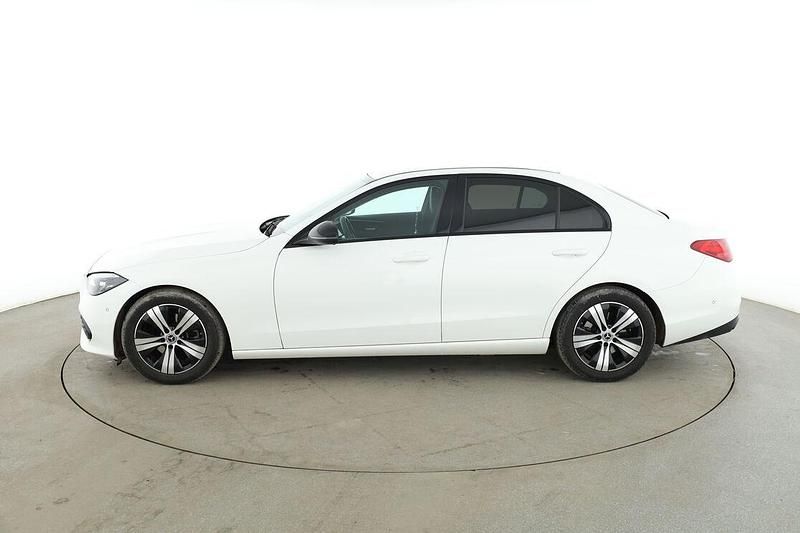 Gebraucht Mercedes C180 Avantgarde 2022 Weiß Limousine