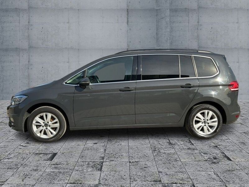 Gebraucht VW Touran Comfortline 122 PS (89 kW) 2021 Grau Van / Kleinbus