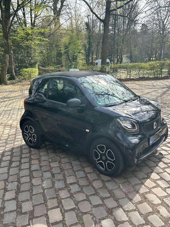 Gebraucht Smart ForTwo Electric Drive 60 kW (82 PS) 2018 Schwarz Coupé