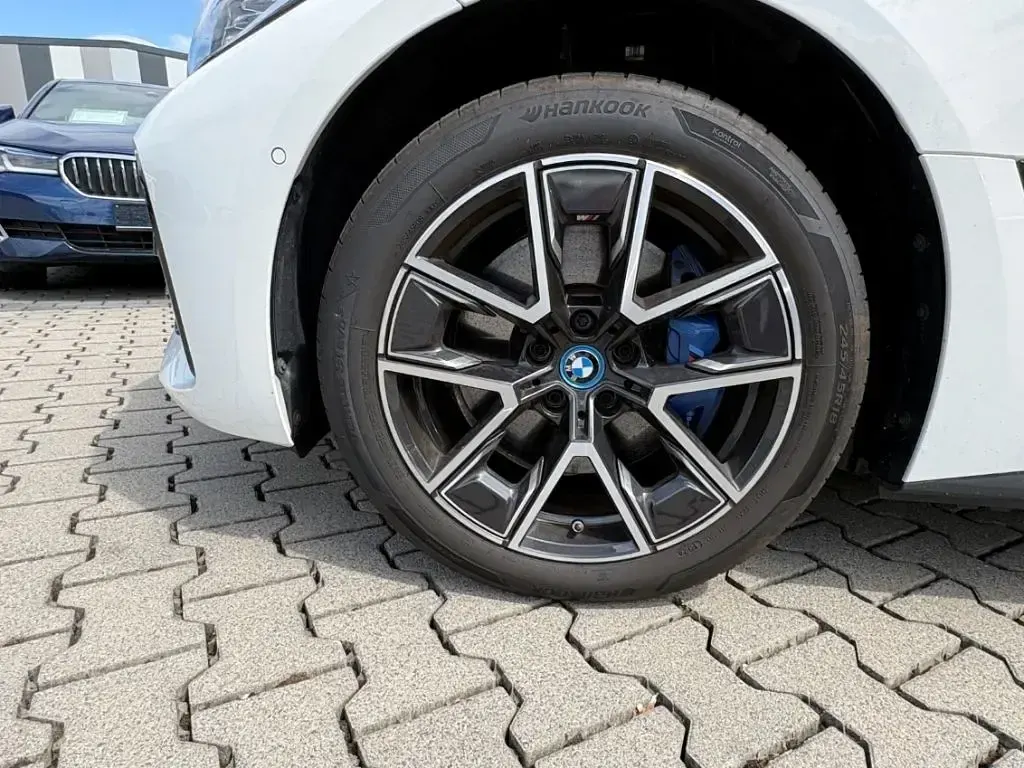 Gebraucht BMW i4 Sport Line 210 kW (286 PS) 2024 Weiss Limousine
