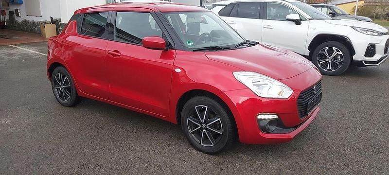Gebraucht Suzuki Swift Comfort 111 PS (81 kW) 2019 Rot Kleinwagen