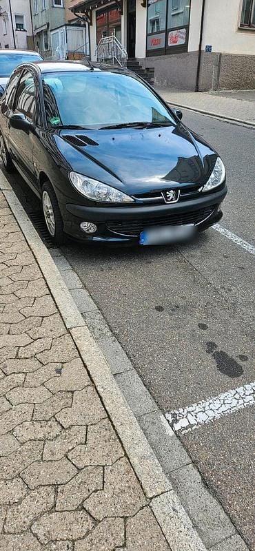 Schwarz Gebraucht 2000 Peugeot 206 Kleinwagen | 1.000 € (Fairer Preis) - Bild 1/4