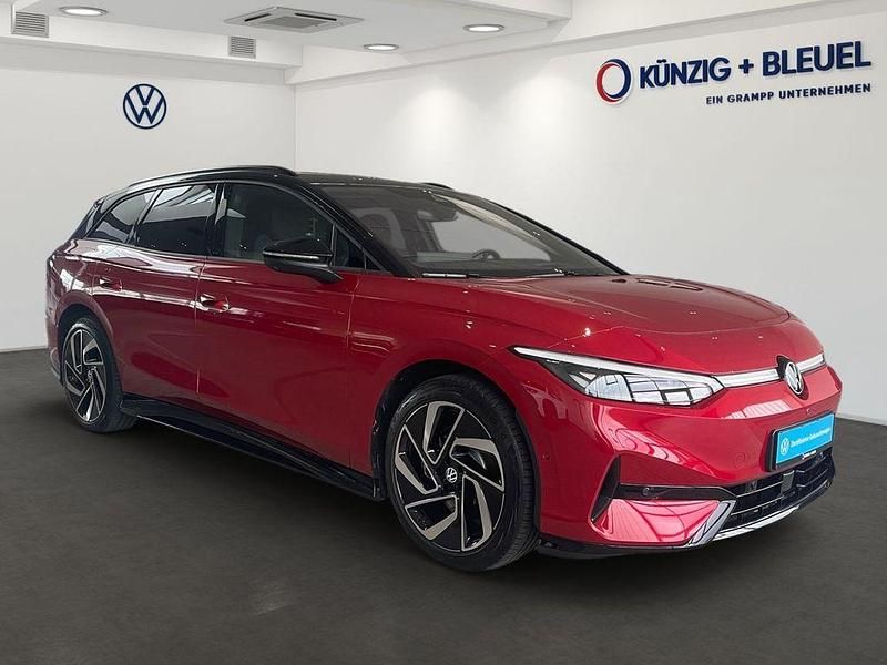 Gebraucht VW ID.7 Pro 210 kW (286 PS) 2025 Kings red metallic schwarz Kombi