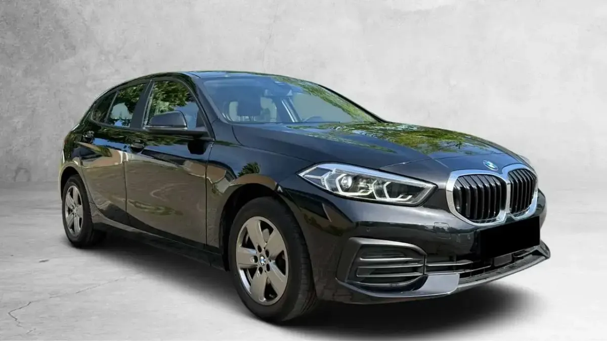 Gebraucht BMW 116 Advantage 109 PS (80 kW) 2024 Saphirschwarz Kleinwagen