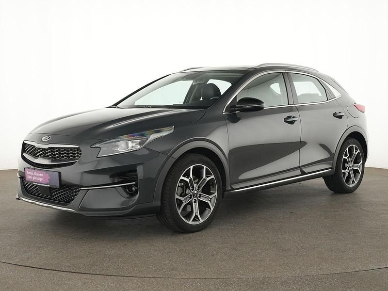 Pentametal grau Gebraucht 2021 Kia XCeed Spirit SUV | 22.848 € (Fairer Preis) - Bild 1/4