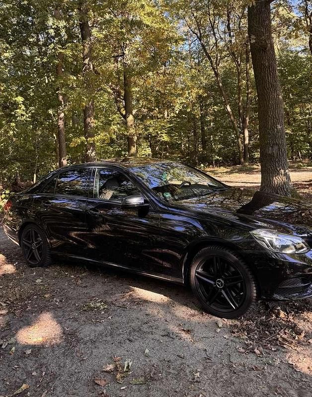 Gebraucht Mercedes E300 231 PS (169 kW) 2016 Schwarz Limousine