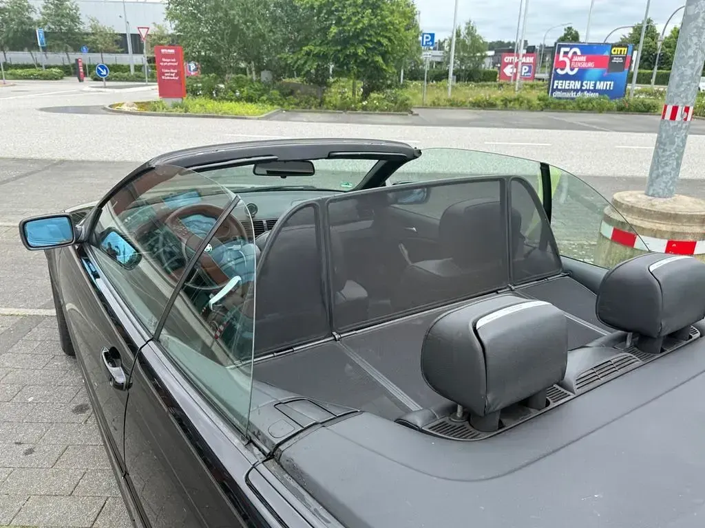 Gebraucht BMW 318 Cabriolet 150 PS (110 kW) 2006 Schwarz Cabrio