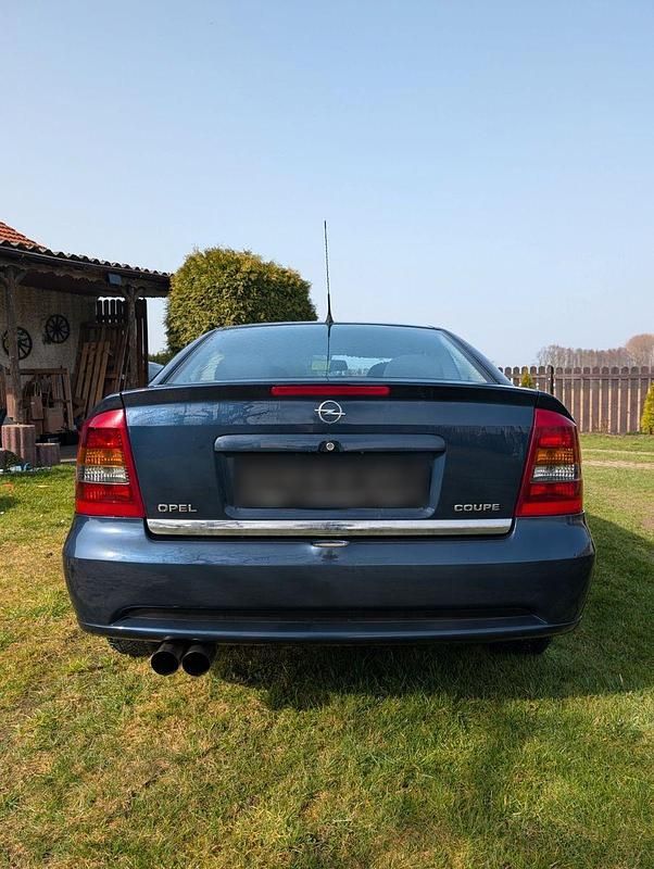 Gebraucht Opel Astra 147 PS (108 kW) 2001 Blau Coupé