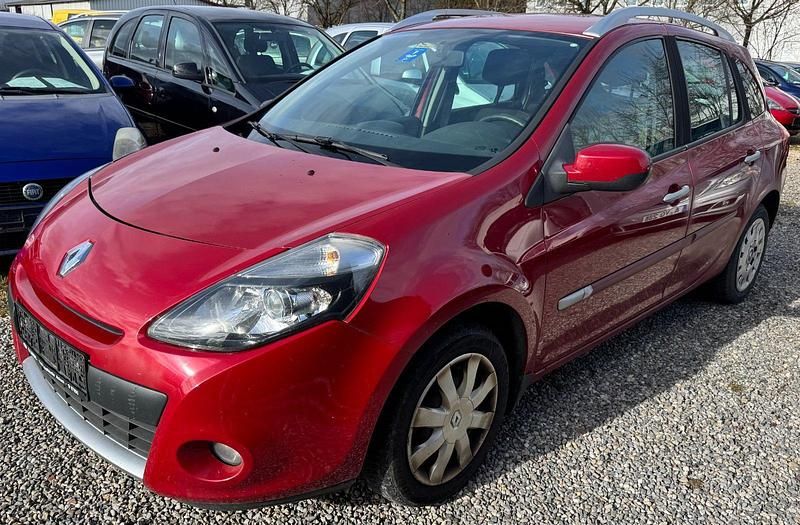 Gebraucht Renault Clio II 101 PS (74 kW) 2009 Rot Kleinwagen