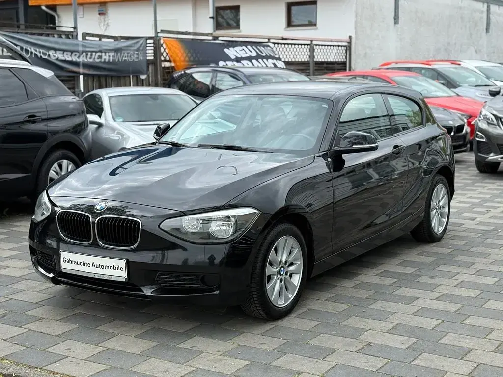Gebraucht BMW 114 Sport Line 95 PS (69 kW) 2014 Schwarz Kleinwagen