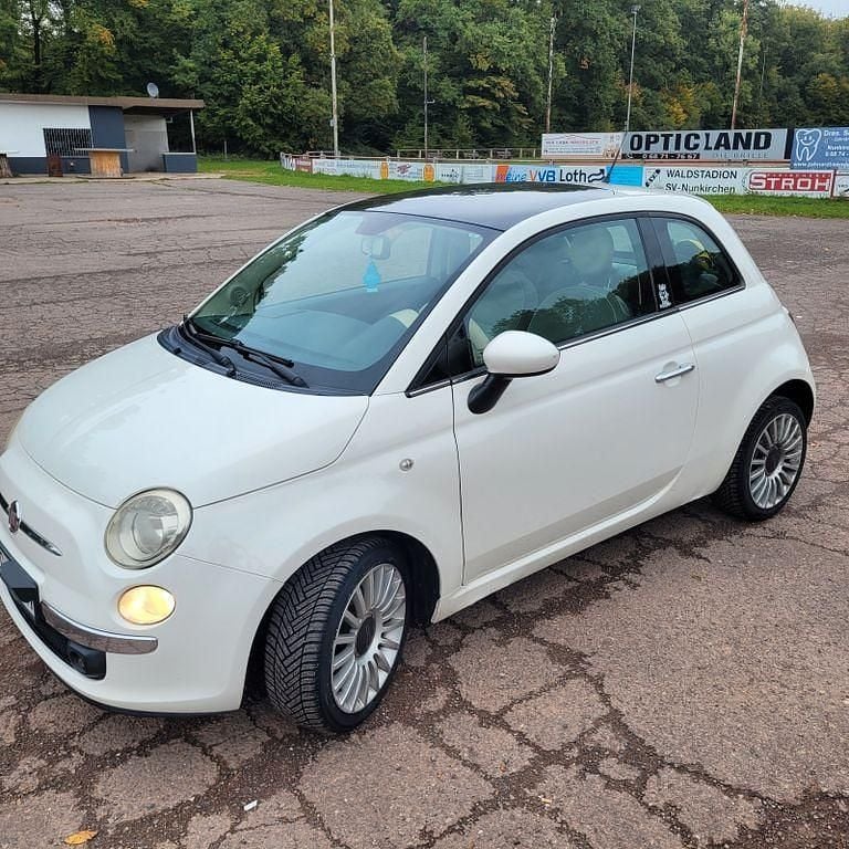 Weiß Gebraucht 2008 Fiat 500 Lounge Kleinwagen | 4.150 € (Fairer Preis) - Bild 1/4
