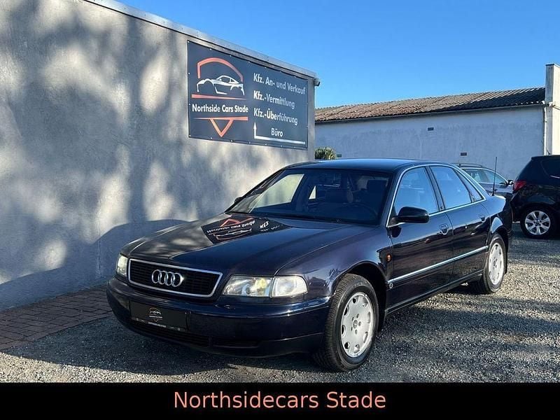 Usata Audi A8 230 CV (169 kW) 1996 Verde Berlina