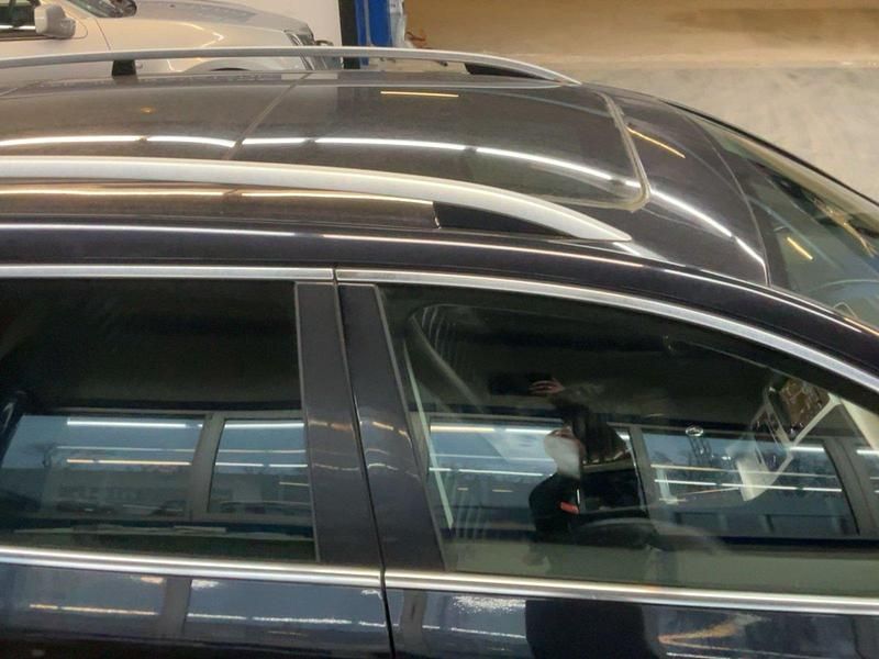 Gebraucht VW Passat Highline 170 PS (125 kW) 2011 Deep black perleffekt (metallic) Kombi