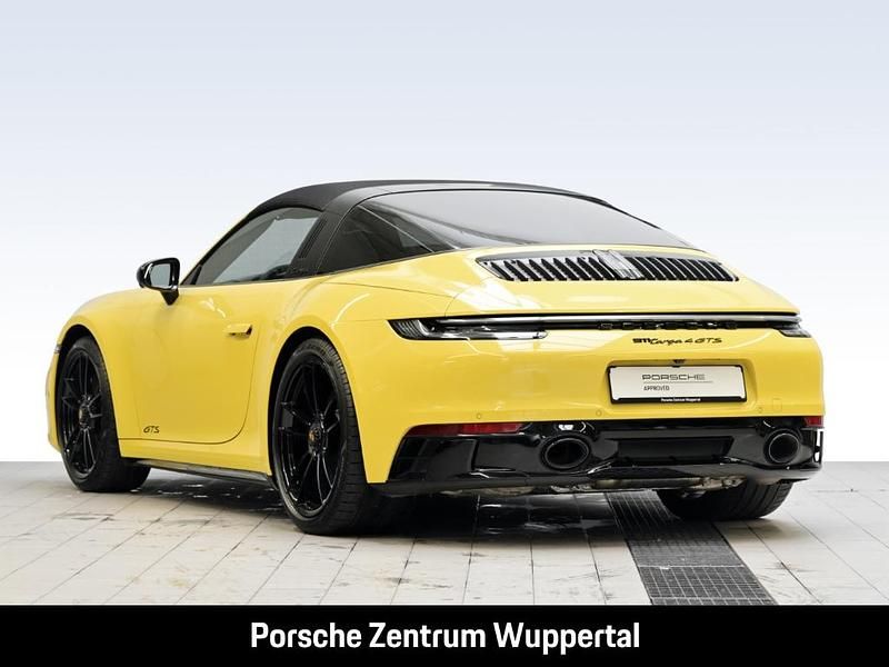 Gebraucht Porsche 992 480 PS (353 kW) 2024 Racinggelb Coupé